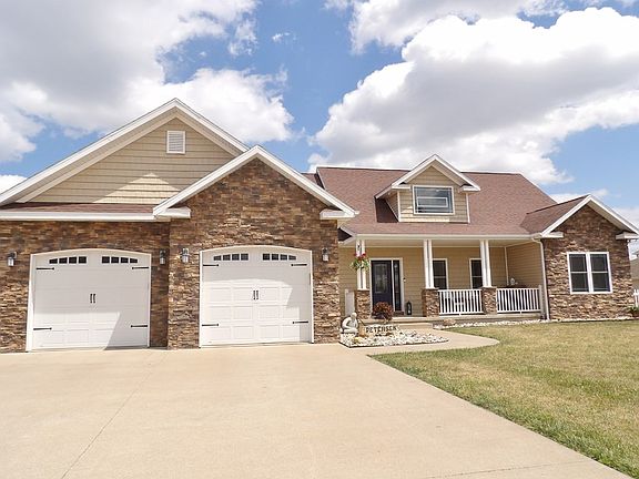 3rd image of 2801 Weatherbrooke Dr