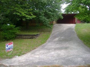 4726 Lincoln Dr, Roswell, GA 30075