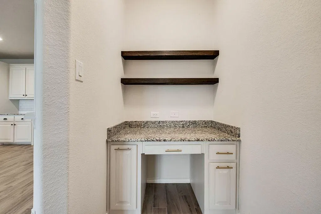 3 bed, 2031 sqft, $2,695 — Photo 4