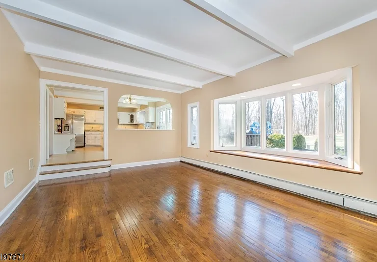 32 Schoolhouse Ln — Photo 16