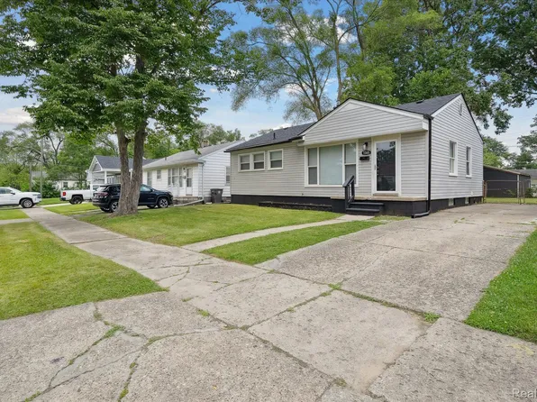 1085 Magnolia Dr, Inkster, MI 48141