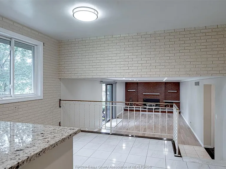 398 Brighton Rd — Photo 15