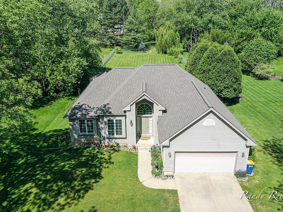 1st image of 1021 Collindale Ave NW