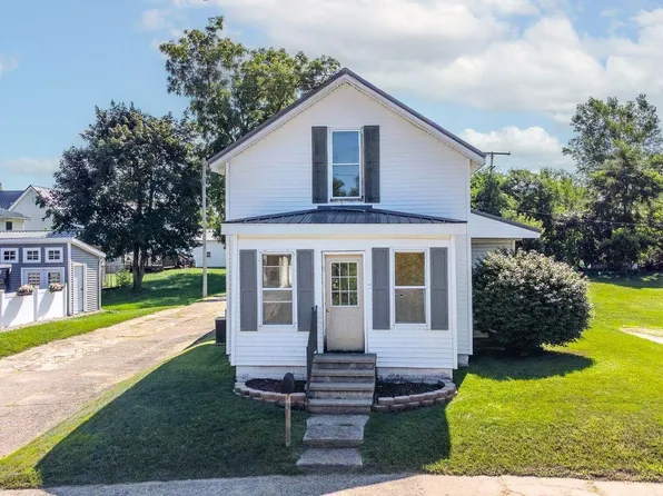 211 S Sherman St, Lagrange, IN 46761