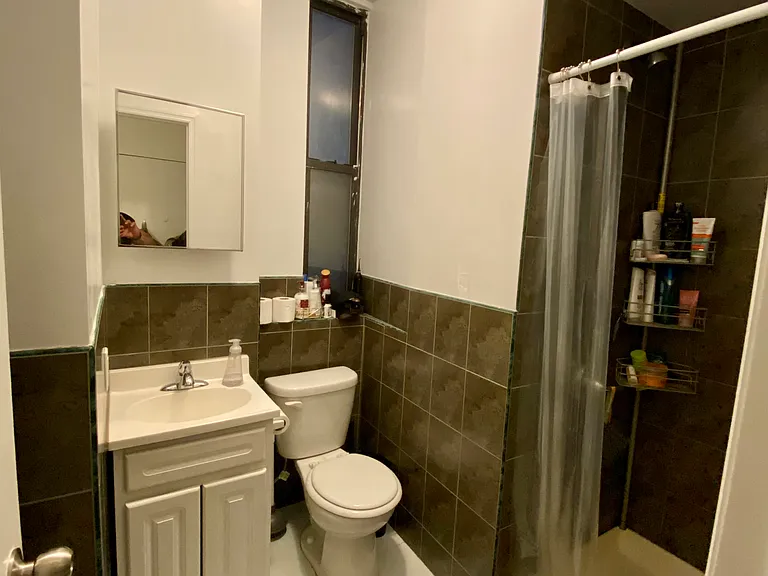 52 Carmine St #2 — Photo 4