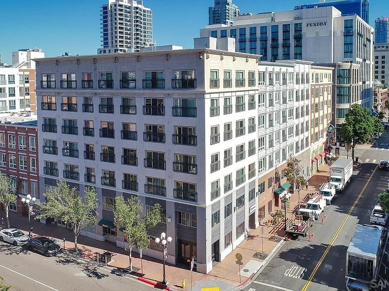 450 J St #7151 — Photo 13