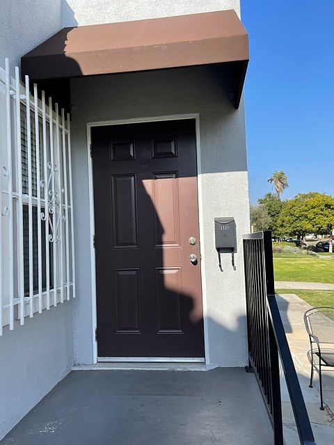 1st image of 1151 S Hudson Ave #1151