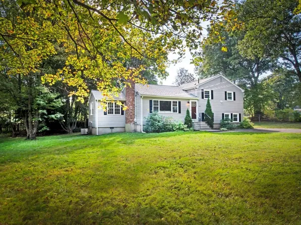 349 Stow Rd, Marlborough, MA 01752