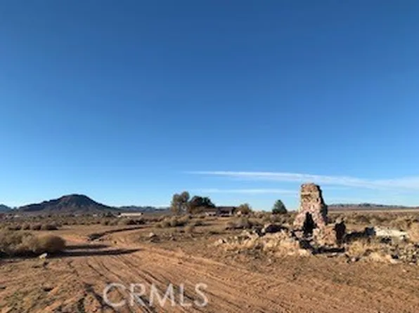 22138 South Rd #1, Apple Valley, CA 92307