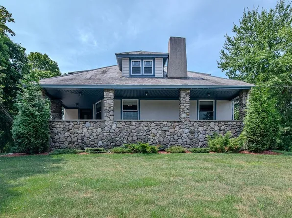 957 Commercial St, Weymouth, MA 02189