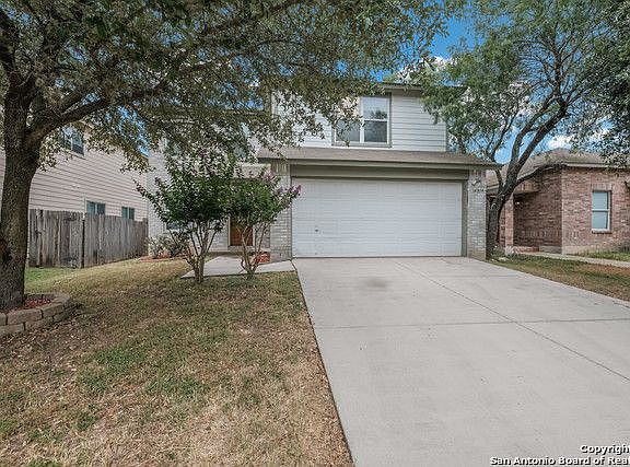 2nd image of 14819 Academy Oak