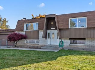 6121 S Sierra Grande Dr, Taylorsville, UT 84129