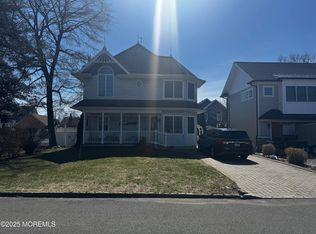 1709 Maple St, Wall Township, NJ 07719