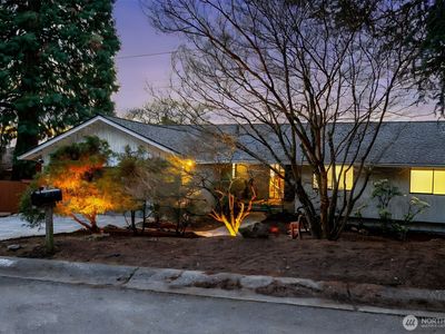 4609 135th Avenue SE, Bellevue, WA, 98006