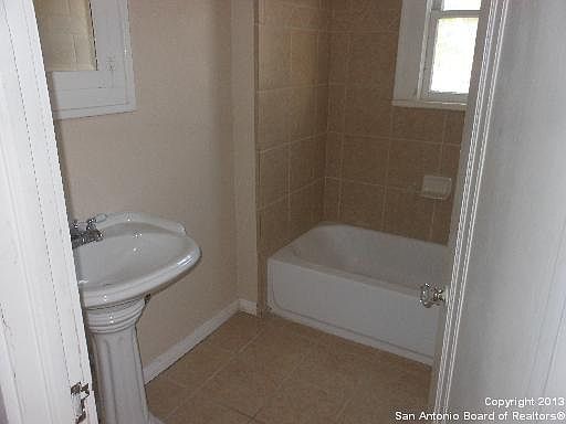 5th image of 123 E Locust St APT 2