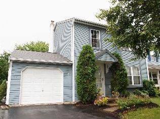 122 Stafford Cir, Lansdale, PA 19446