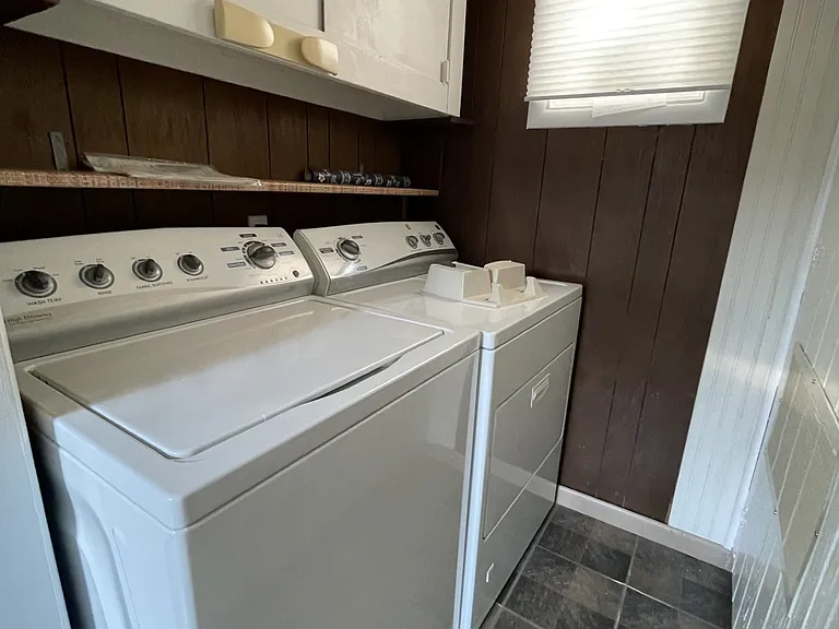 103 Irving St — Photo 17