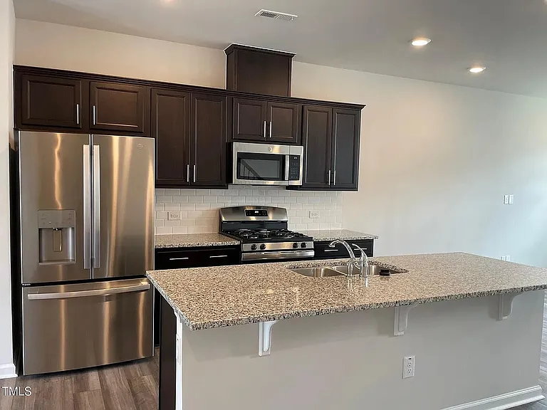 4002 Silver Oak Ln — Photo 10