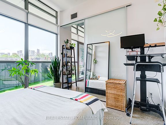 2nd image of 549 King St E Unit 310