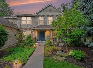 1219 Stoneshire Dr SE, Grand Rapids, MI 49546