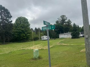 1217 Knaggs St, Germfask, MI 49836