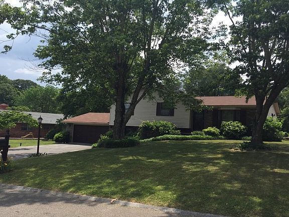 2nd image of 1438 Patricia Cir