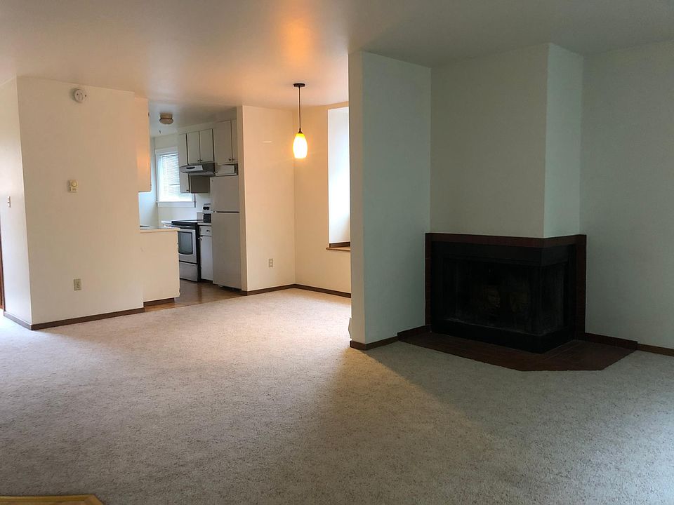 1st image of 1717 16th Ave #26