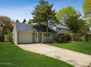 158 Blueberry Ln, Hicksville, NY 11801
