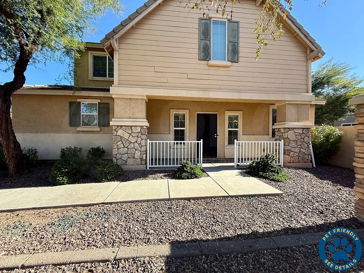 3 bed, 3.0 bath, 2085 sqft, $2,250 — Photo 1
