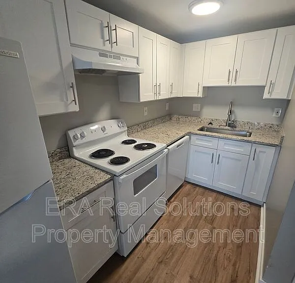 65 W Moler St #D — Photo 6