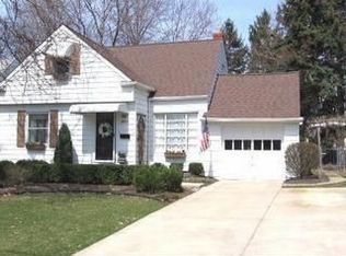 4883 Anderson Rd, Lyndhurst, OH 44124