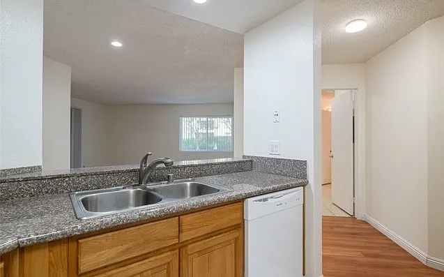 7525 Charmant Dr #113 — Photo 17