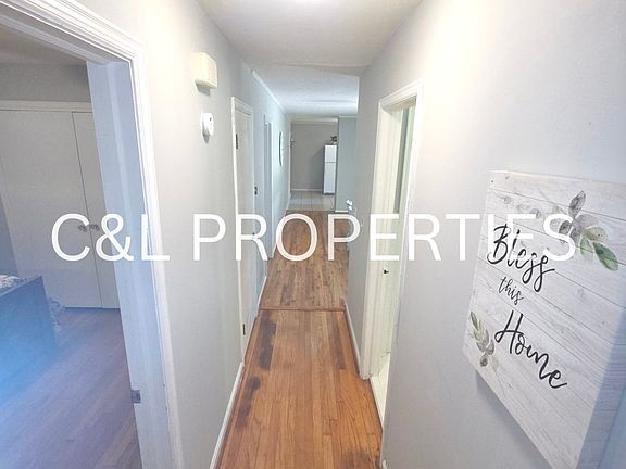 5th image of 225 Pineridge Dr