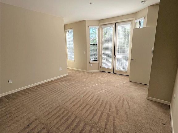 5th image of 153 W Colorado Blvd