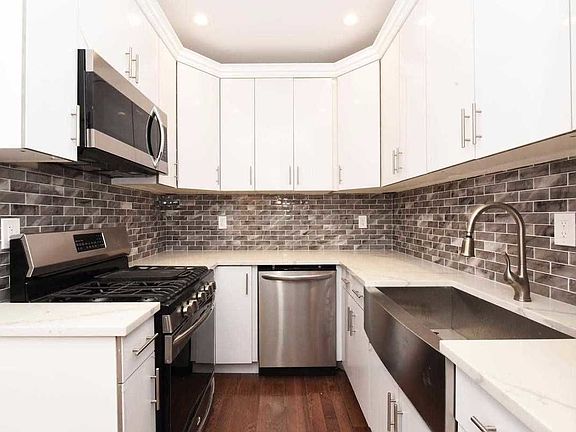 5th image of 100-11 199th St