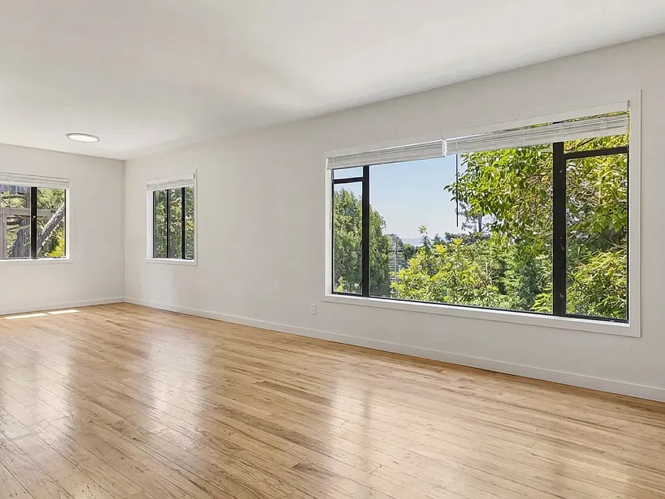 7 El Portal Ct #7