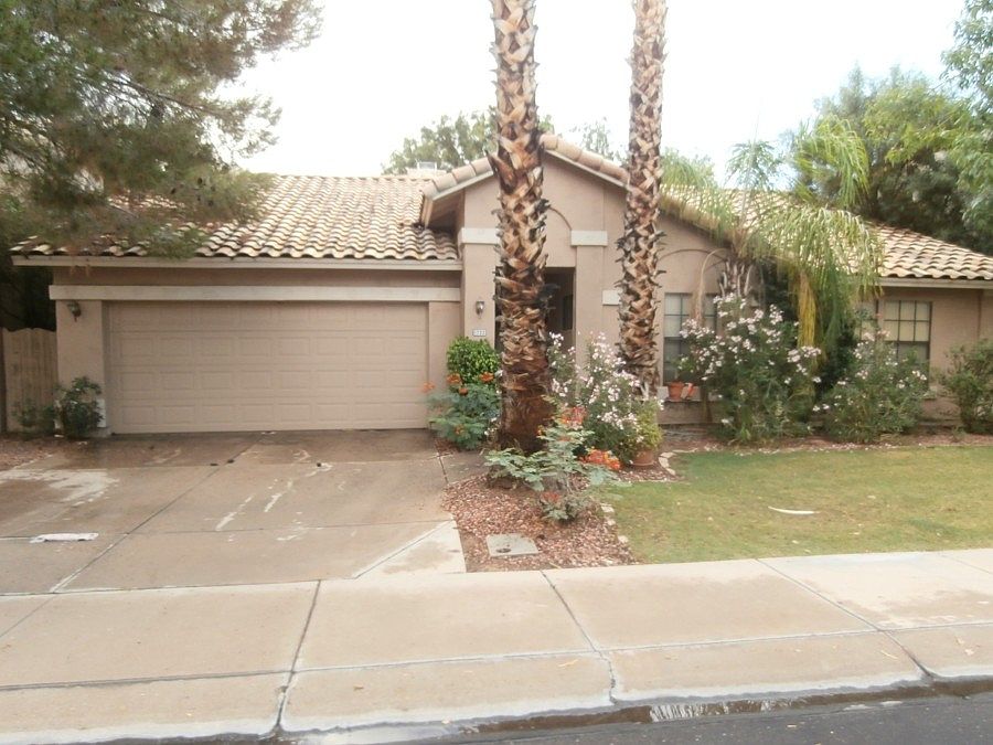 1st image of 1722 E Oak Harbor Dr