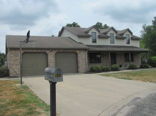 804 N 9th St, Breese, IL 62230