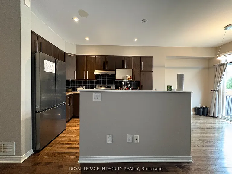 254 Badgeley Ave — Photo 10