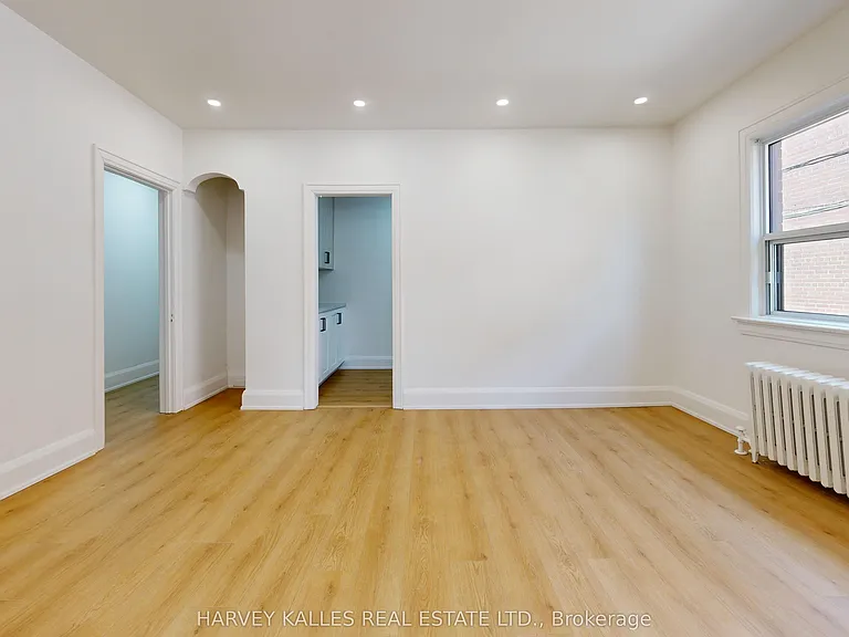 1216 Avenue Rd #2 — Photo 7