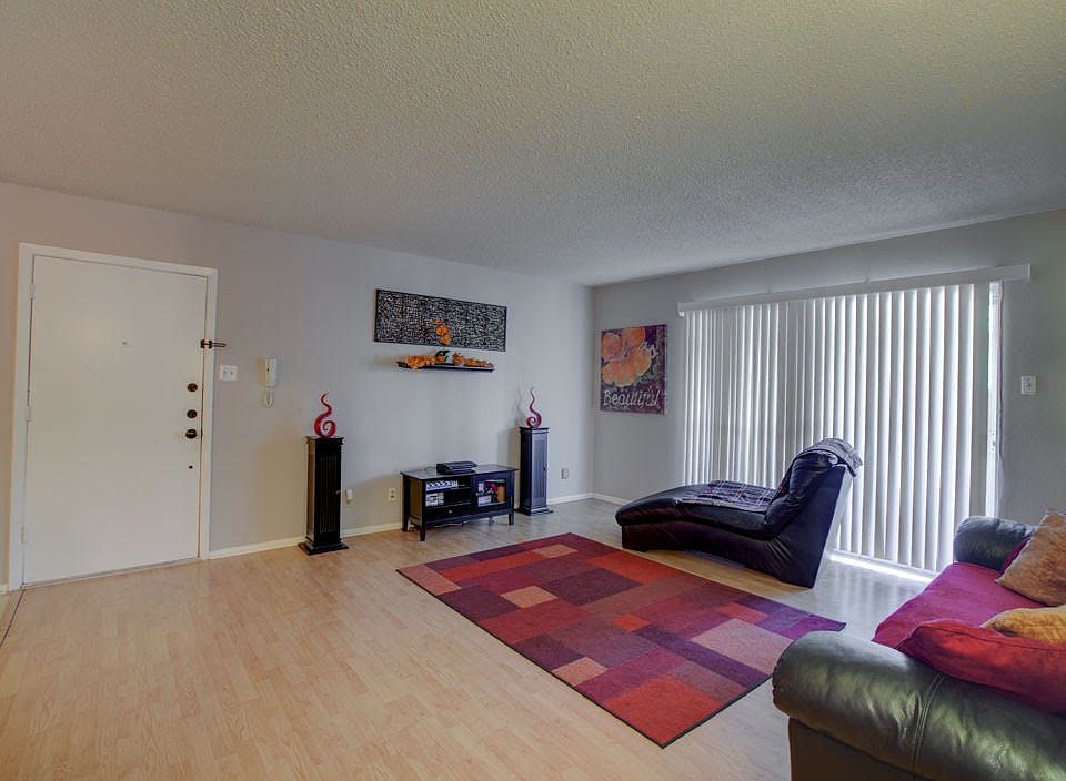 1st image of 1819 Babcock Rd APT 311