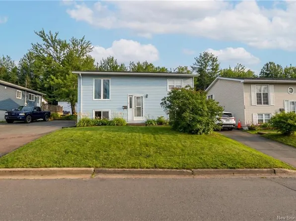 338 Westbrook Cir, Moncton, NB E1E 2M2