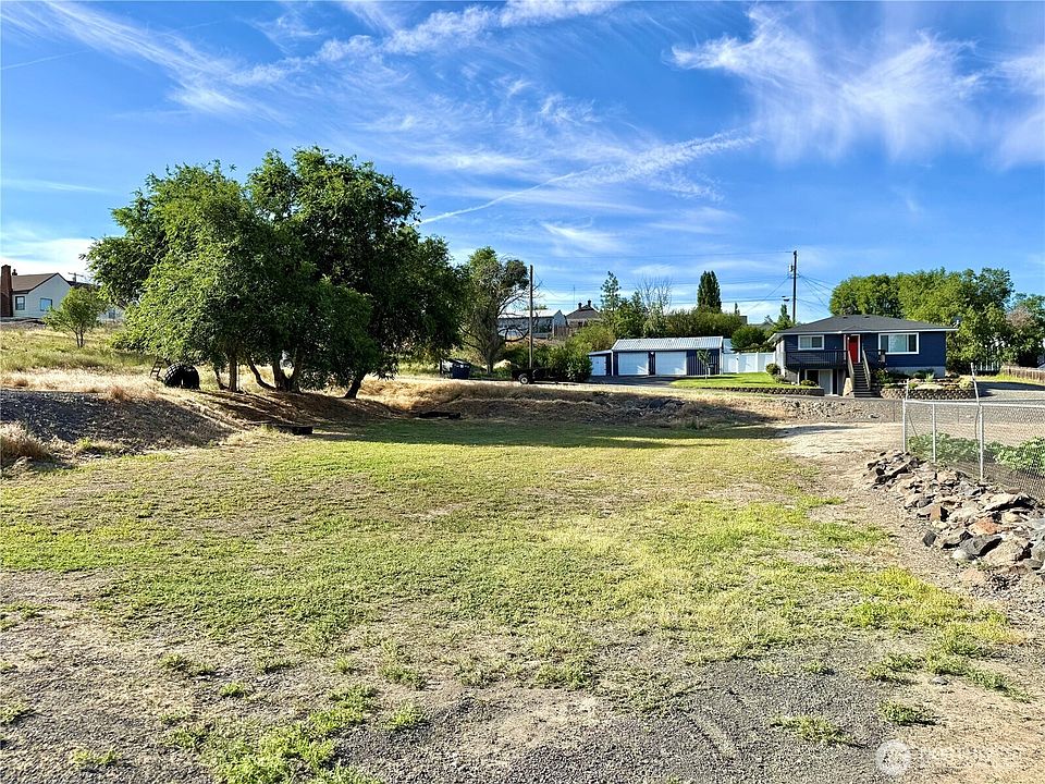1st image of 0 E 2nd Avenue