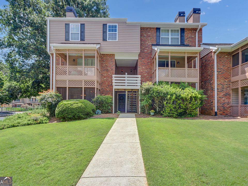 1st image of 330 Quail Run