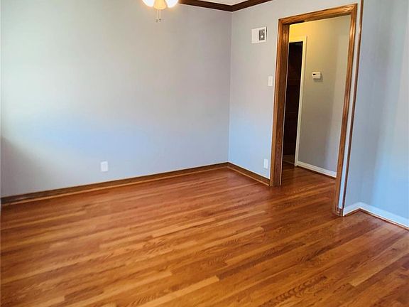 2nd image of 3655 Park Lawn Dr