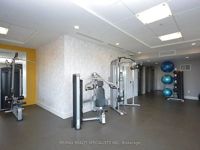 2560 Eglinton Ave W #610 — Photo 37