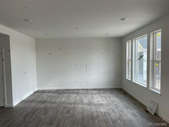 3rd image of 1160 Elbridge Cir