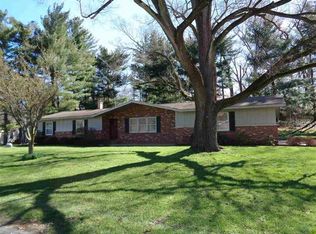 53250 Ridgewood Dr, South Bend, IN 46637