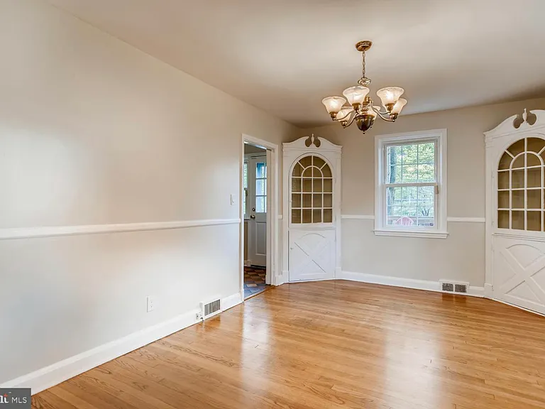 157 Regester Ave #1 — Photo 5