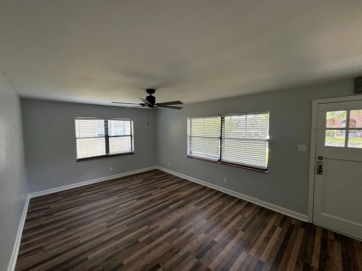 Building Photo - 1284 Ingleside Ave